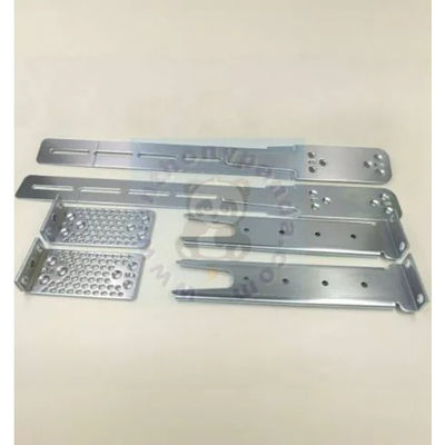 Cisco C9500-4PTH-KIT Switch Multi Gig StackWise Virtualizzazione e DNA Ready